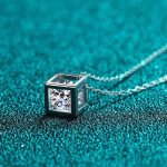 moissanite-cube-pendant-1