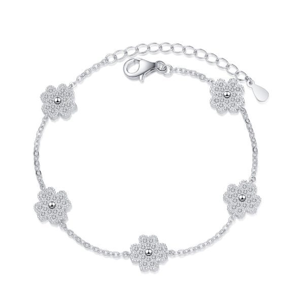 Clover Moissanite Bracelet