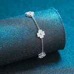 clover-moissanite-bracelet-1