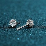 double-prong-basket-moissanite-stud-earring-1