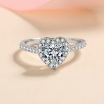 1-carat-heart-moissanite-engagement-ring-4