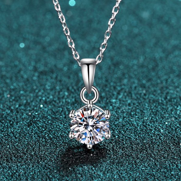 6 Prong Moissanite Pendant