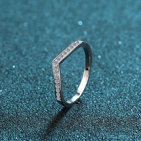 Simplicity Moissanite Band