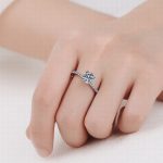 1-carat-oval-moissanite-ring-1