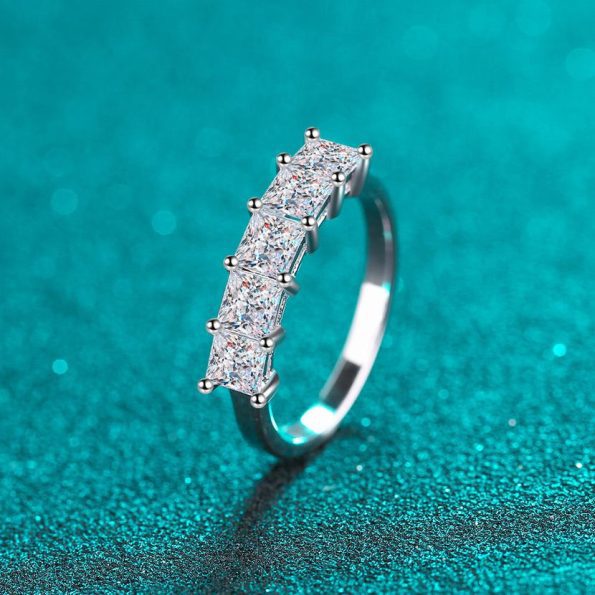 5 Princess Moissanite Band