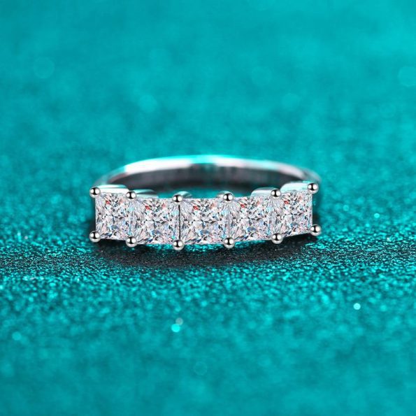 5 Princess Moissanite Band