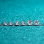 6-prong-moissanite-stud-earring-1