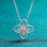 clover-moissanite-necklace-1