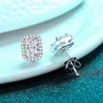 emerald-moissanite-stud-earring-1