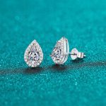 pear-moissanite-stud-earrings-1