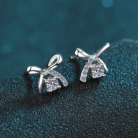 Ribbon Round Moissanite Earrings