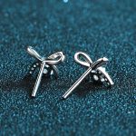 ribbon-round-moissanite-earrings-1