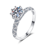 round-accented-moissanite-ring-1