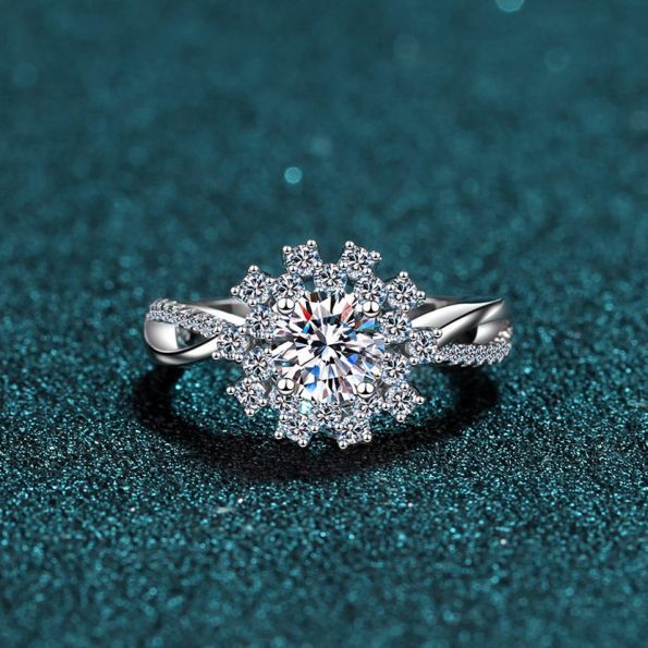 Sunflower Split Shank Halo Ring
