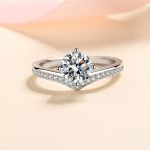 chevron-shaped-accented-round-moissanite-ring-1