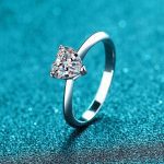 heart-moissanite-ring-1