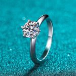 round-solitaire-moissanite-ring-1