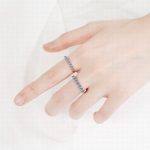 shared-prong-moissanite-band-1